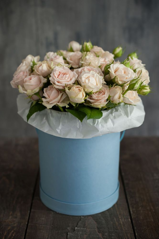 корпоративная коробка с розами для офиса в Владимире