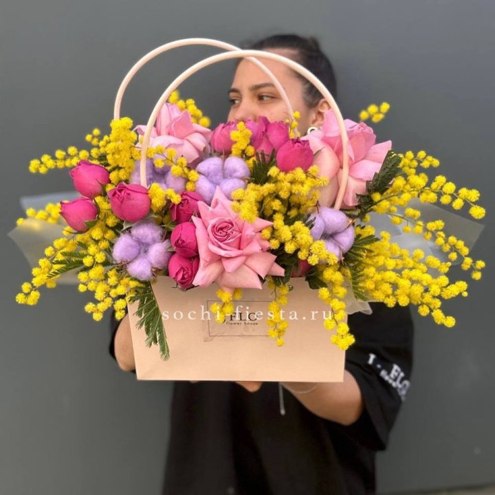 Сумочка мимозы и роз "Примавера" в Владимире