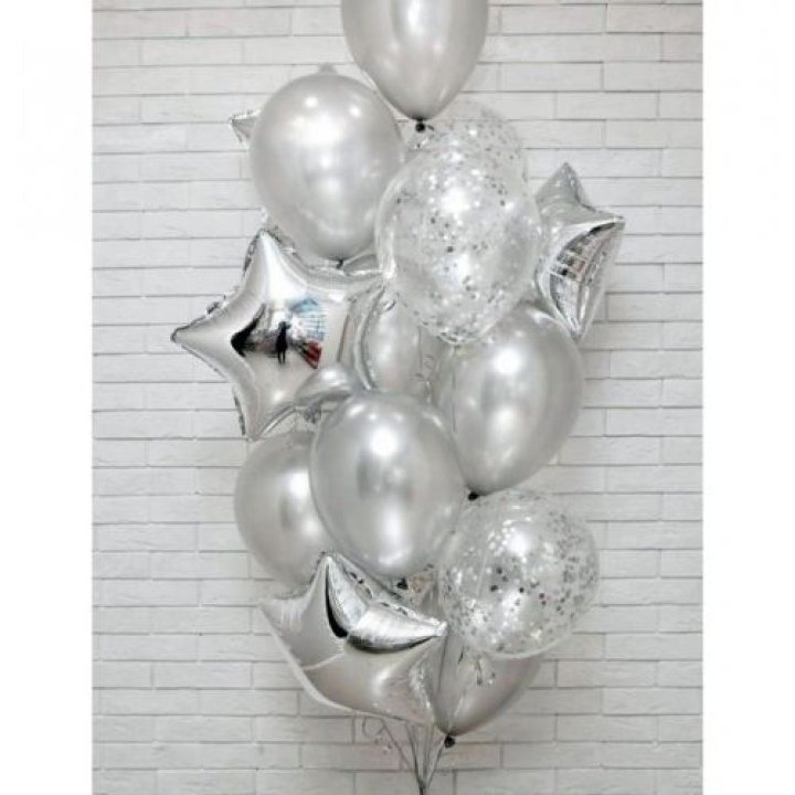 Фонтан шаров "Сильвер мун" в Владимире