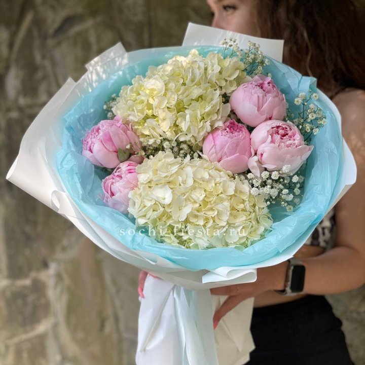 Букет с пионами "Блюсом" в Владимире