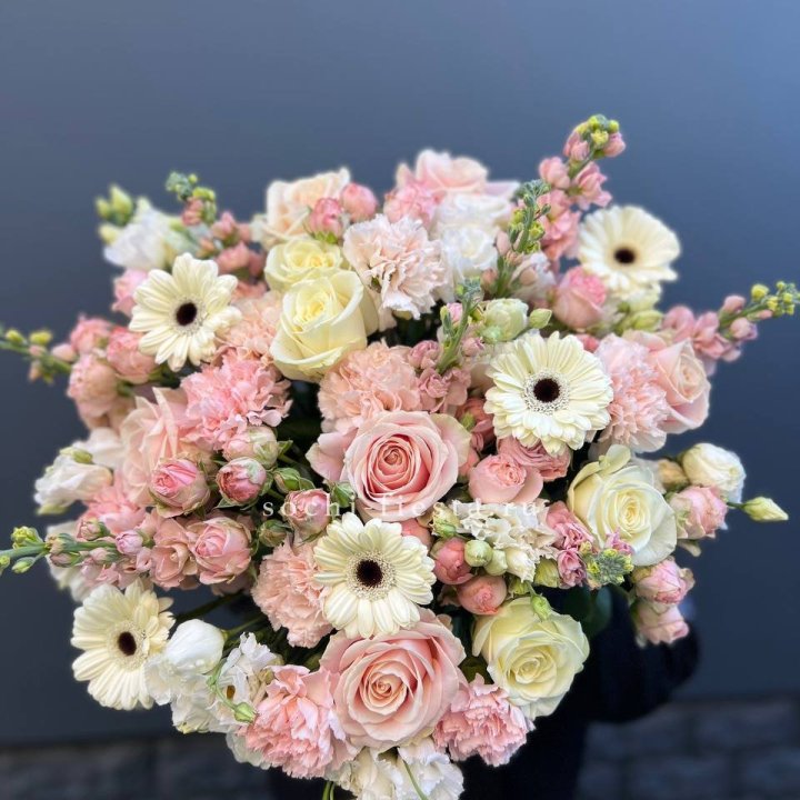 Авторский букет "Нежный" в Владимире