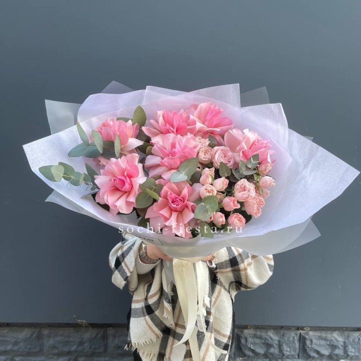 Букет французских и пионовидных роз  в Владимире