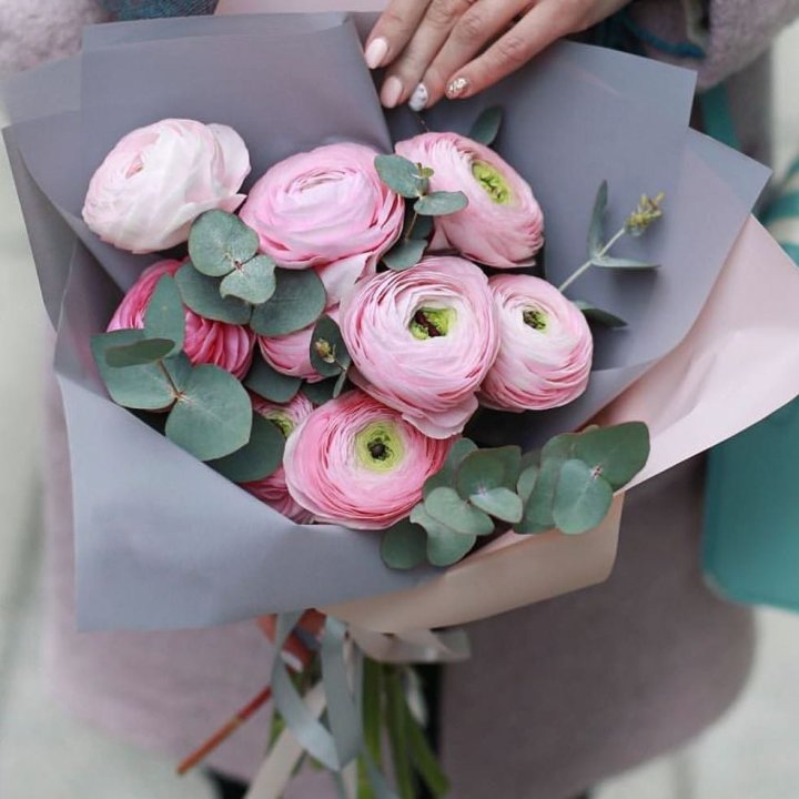 Ранункулюсы с эвкалиптом №1 в Владимире