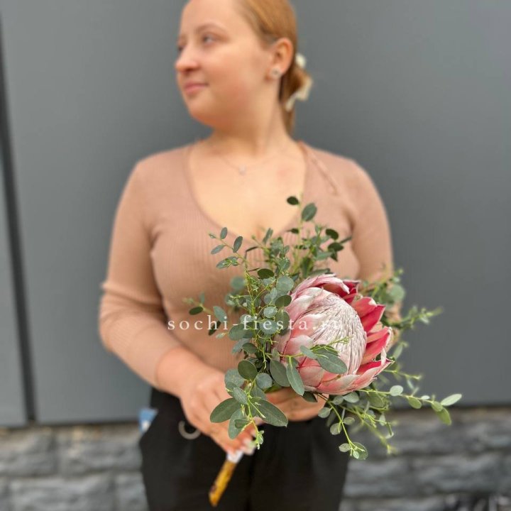 Свадебный букет "Протея" в Владимире