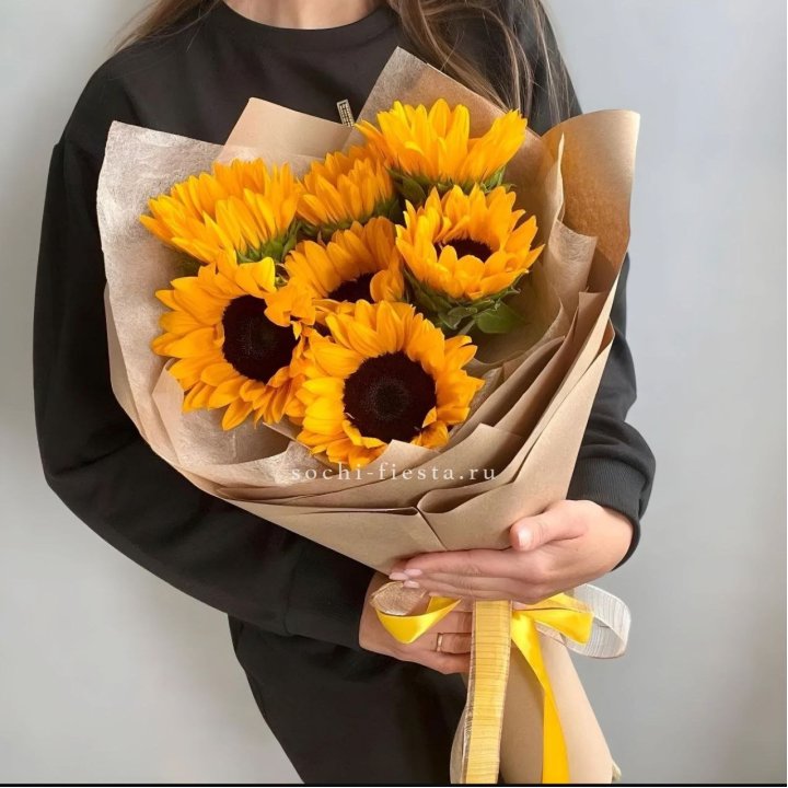 Букет из подсолнухов в Владимире