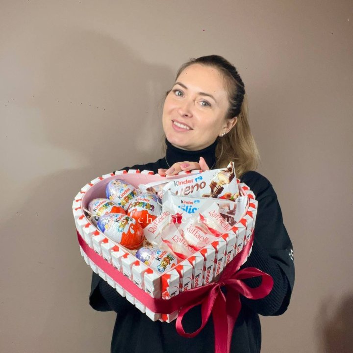 Подарочный набор сердце с Киндерами в Владимире