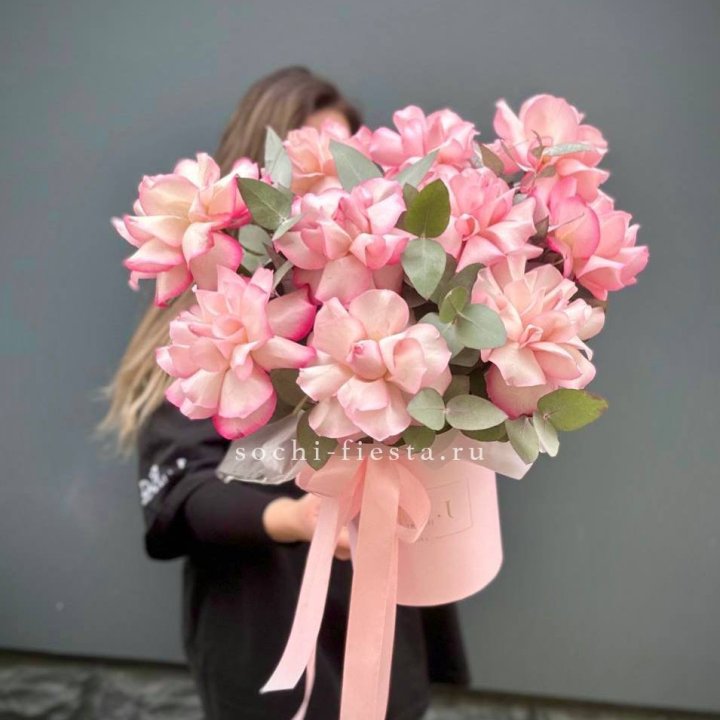 11 Фрунцузских роз "Венди" в Владимире