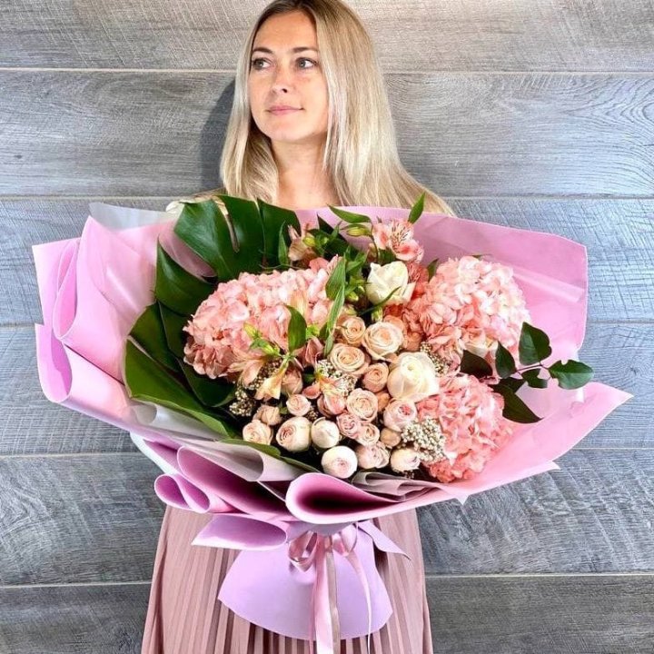 Дизайнерский букет "Валенсия-2" в Владимире