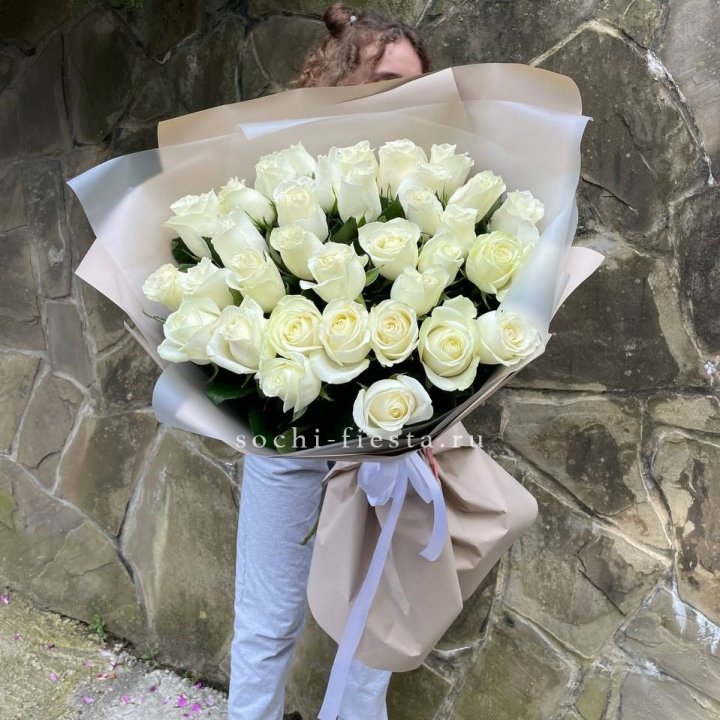 35 голландских роз в Владимире