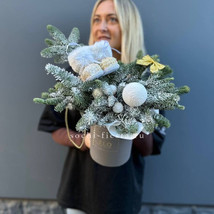 Новогодний бокс "Ботс голд" в Владимире