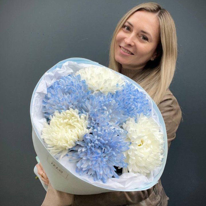 Букет из 7 хризантем  в Владимире