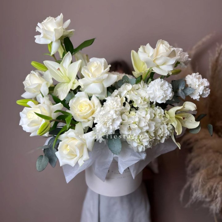 Цветочный бокс "Вайт дримс" в Владимире