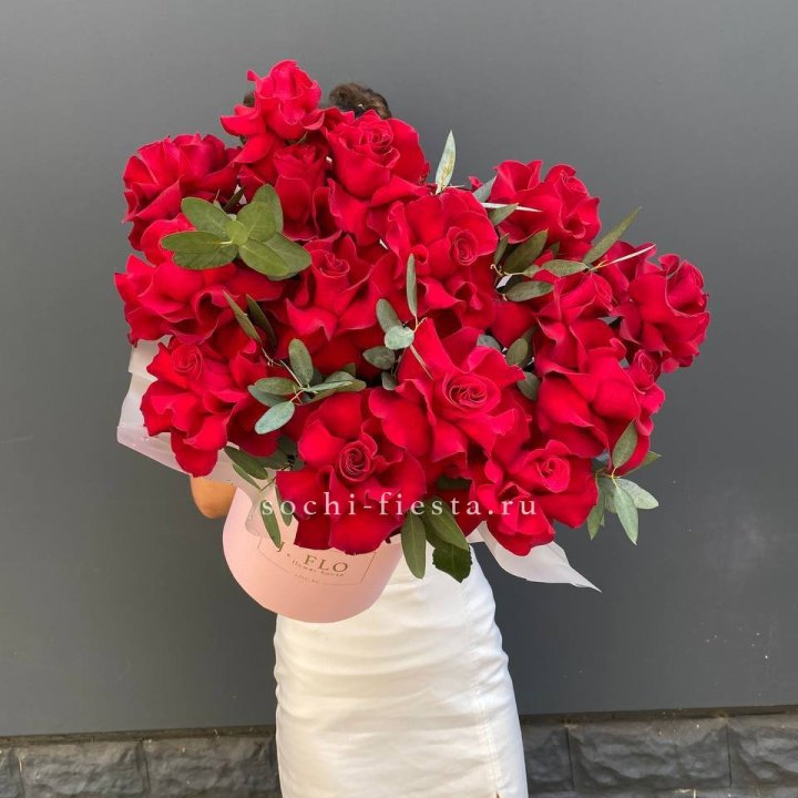 Бокс из 17 французских роз в Владимире