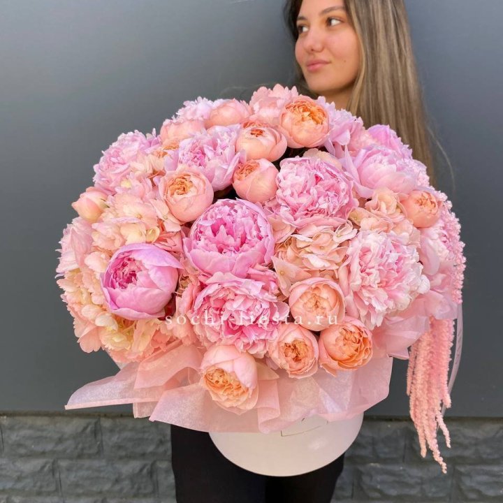 Коробка с пионами "Дабл фловер" в Владимире