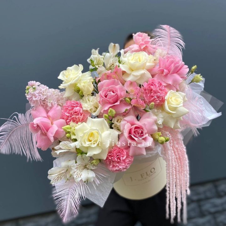 Дизайнерский бокс "Ловели" в Владимире