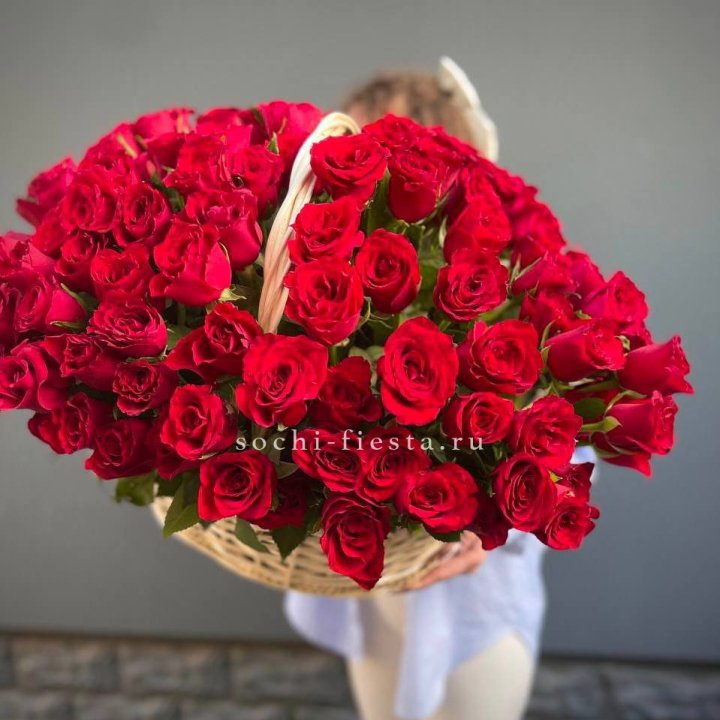 121 красная роза в корзине   в Владимире