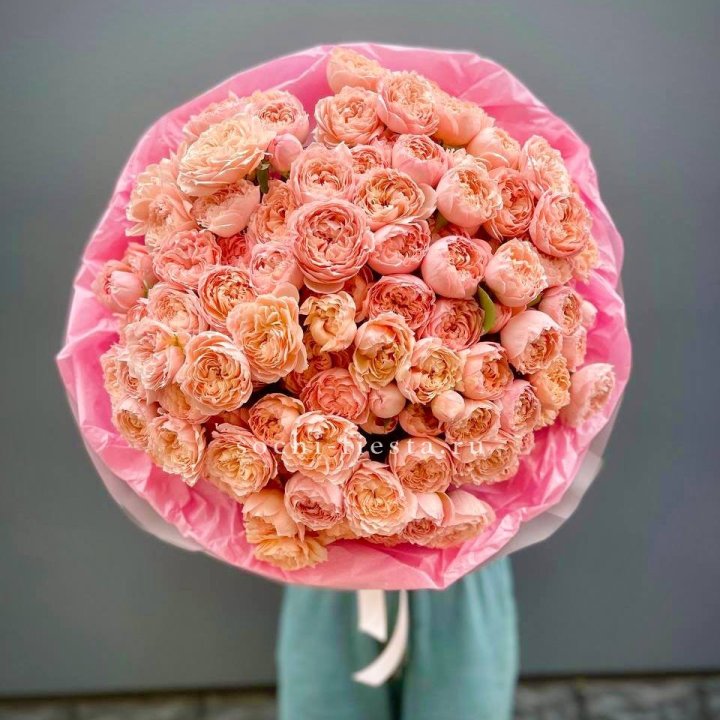 Букет кустовых пионовидных роз Джульетта "Принцесса" в Владимире