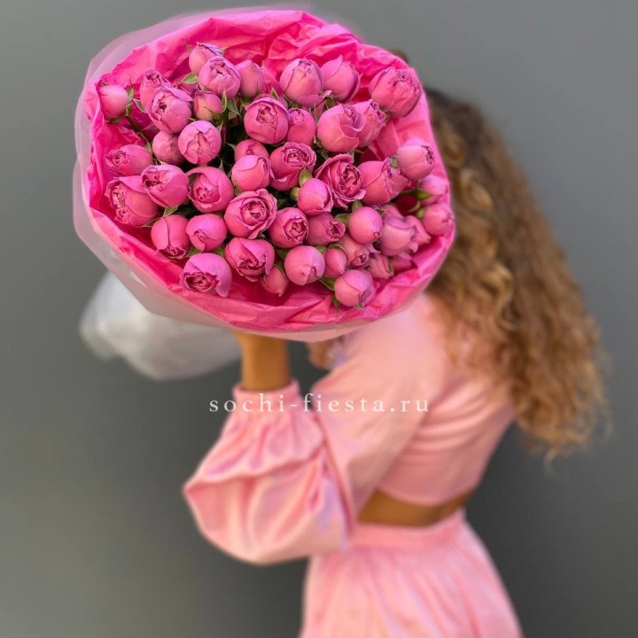 Букет из пионовидных роз  в Владимире