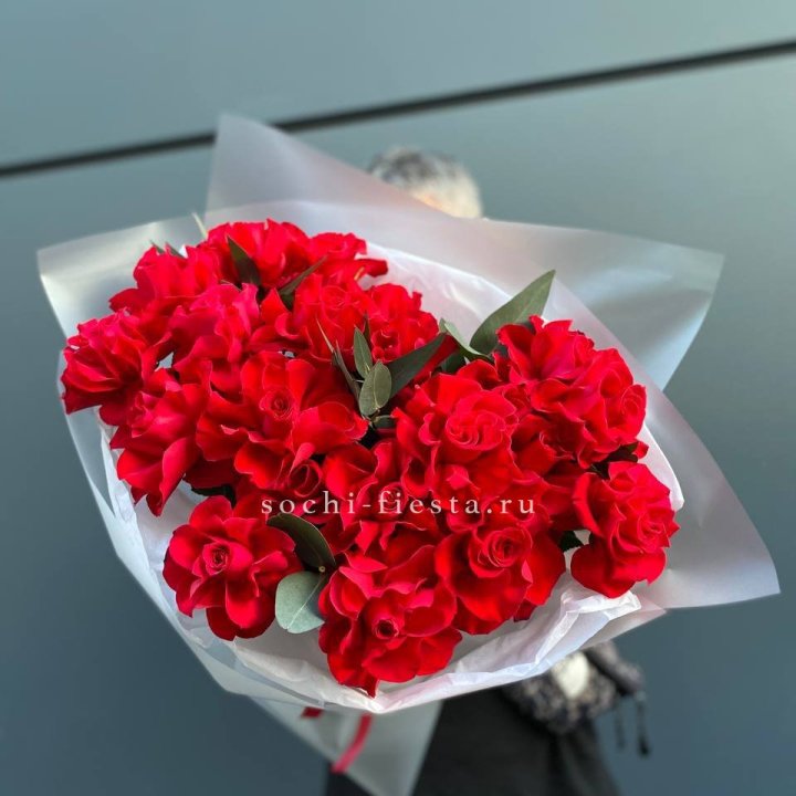 21 Красная французская роза в Владимире