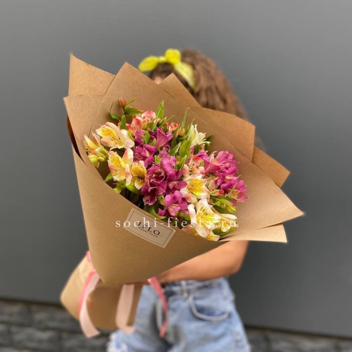 Альстромерии в крафте в Владимире