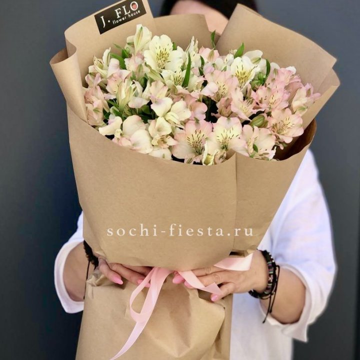 17  альстромерий в крафте в Владимире