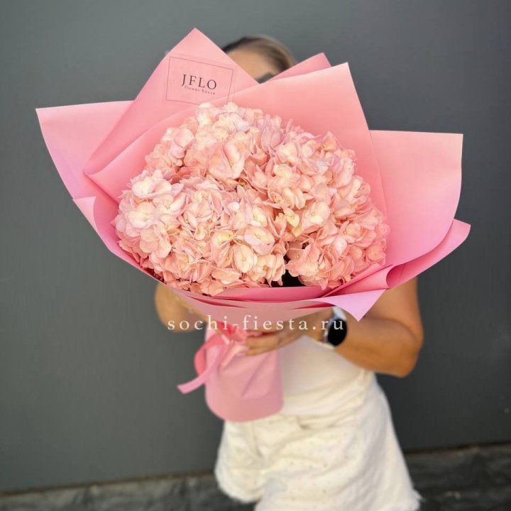 Букет гортензий "Крем" в Владимире