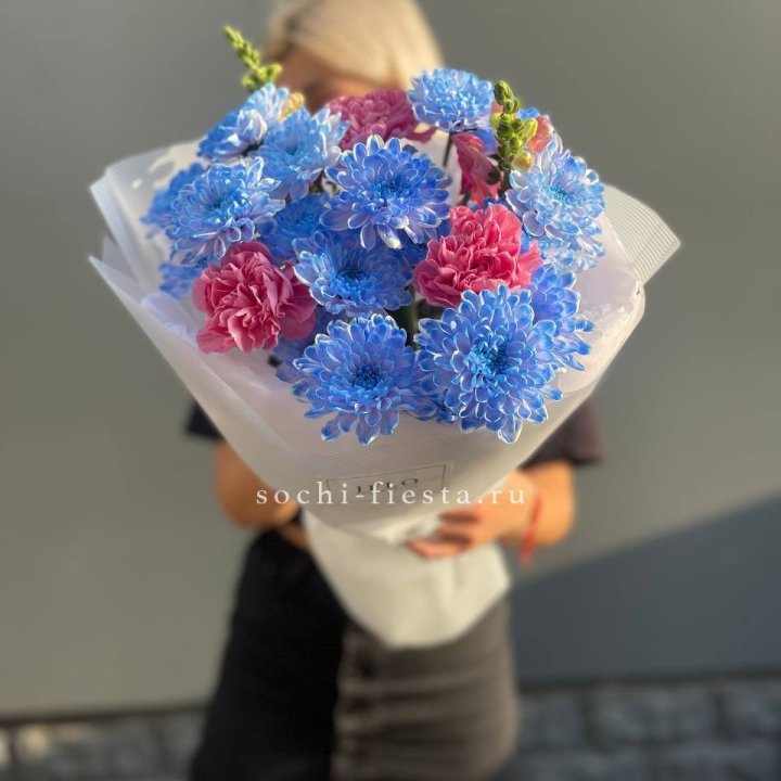 Букет сборный с хризантемой в Владимире