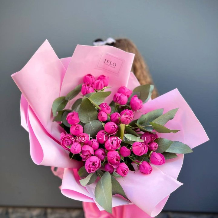 Пионовидные розы баблс в Владимире