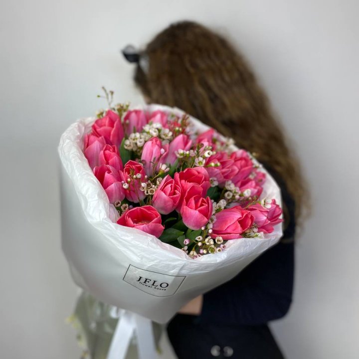 Дуо тюльпаны с хамелациумом в Владимире