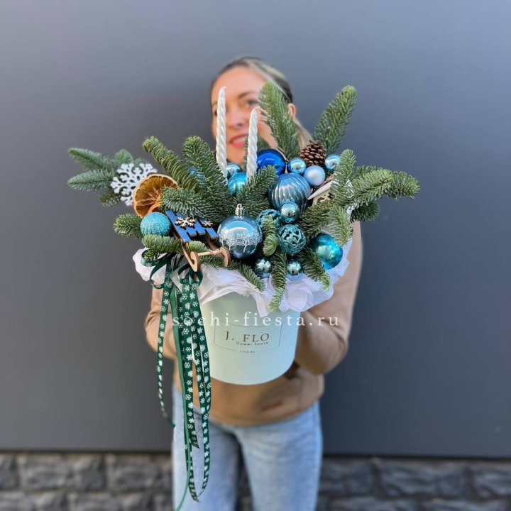 Композиция "Мери крисмас блю" в Владимире