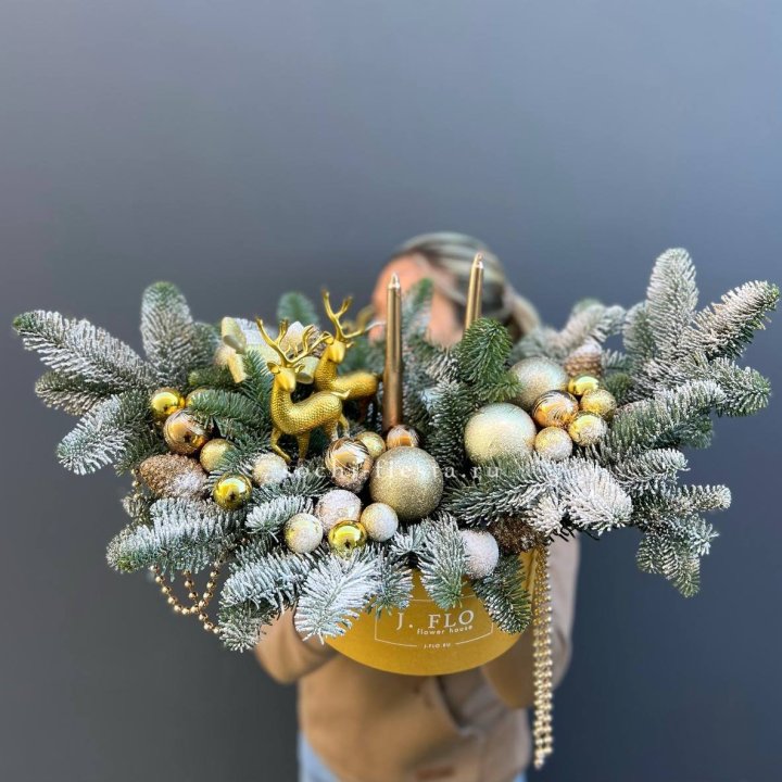 Композиция "Мери крисмас голд" в Владимире