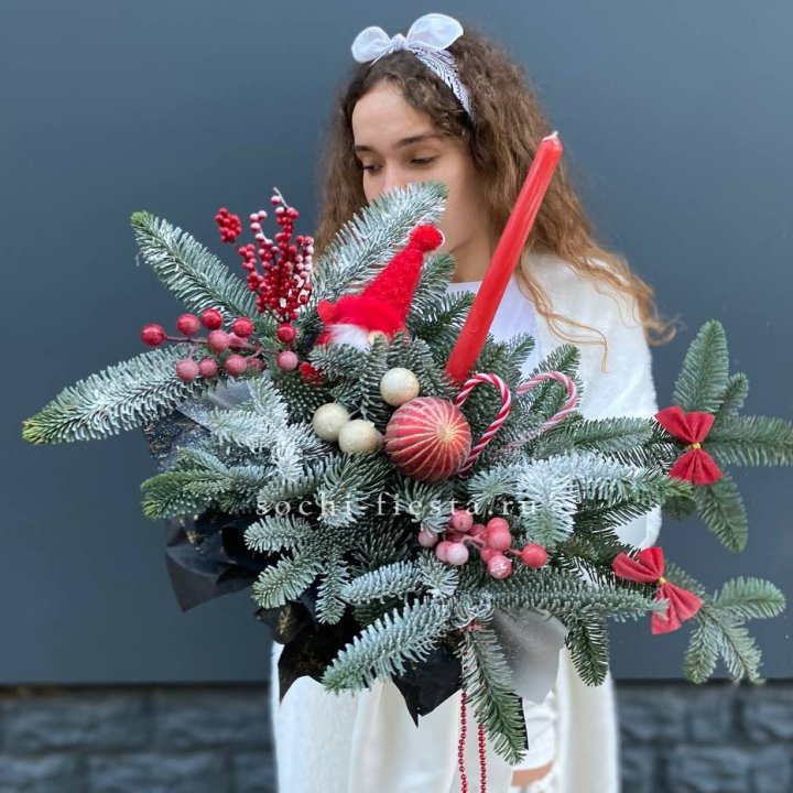 Композиция в бокале красная в Владимире