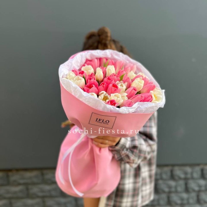 51 бело-розовый тюльпан в Владимире