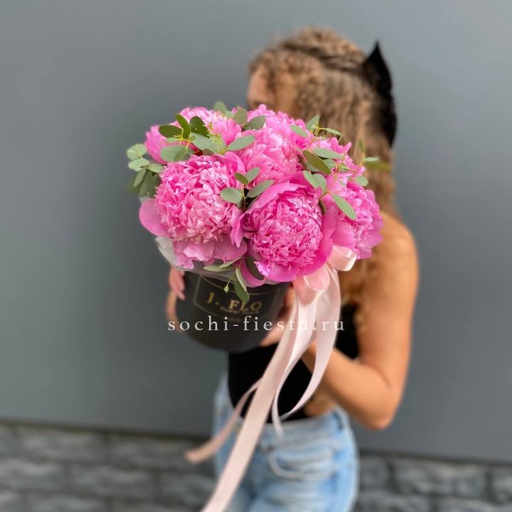 Дизайнерский цилиндр "Фломени" в Владимире