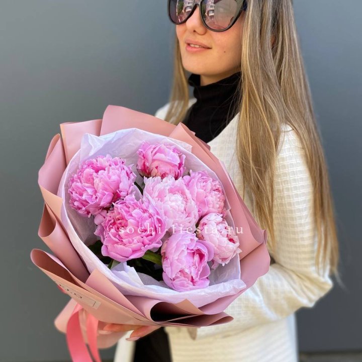 7 пионов в оформлении в Владимире