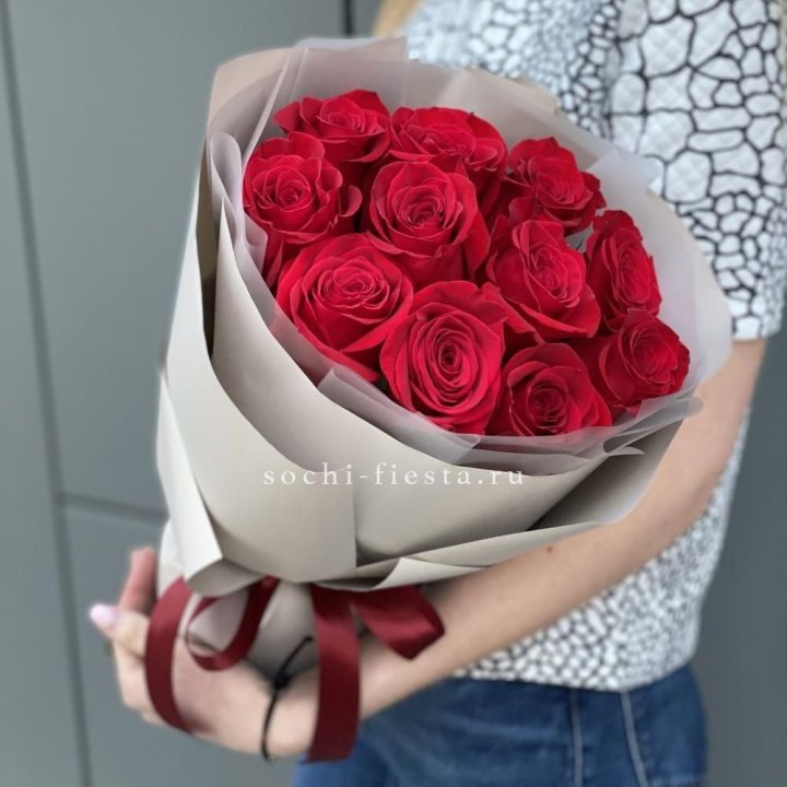Букет красных роз "Рози" в Владимире