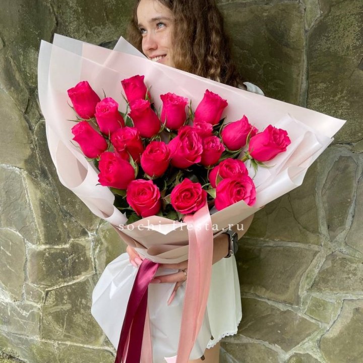 19 алых роз в Владимире