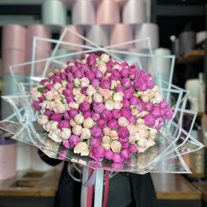 101 кустовая пионовидная роза в Владимире