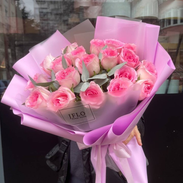  19 розовых роз в Владимире