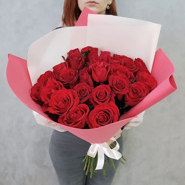 25 Красных роз рози вайт в Владимире