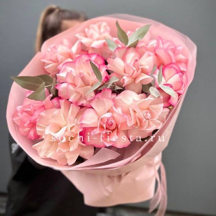 Нежно- розовые французские розы Венди в Владимире