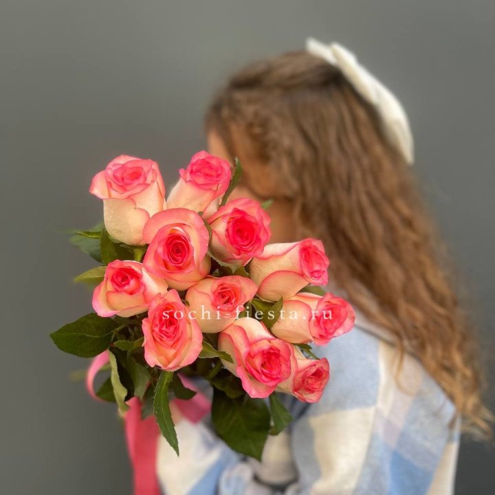 11 роз "Джумилия" в Владимире