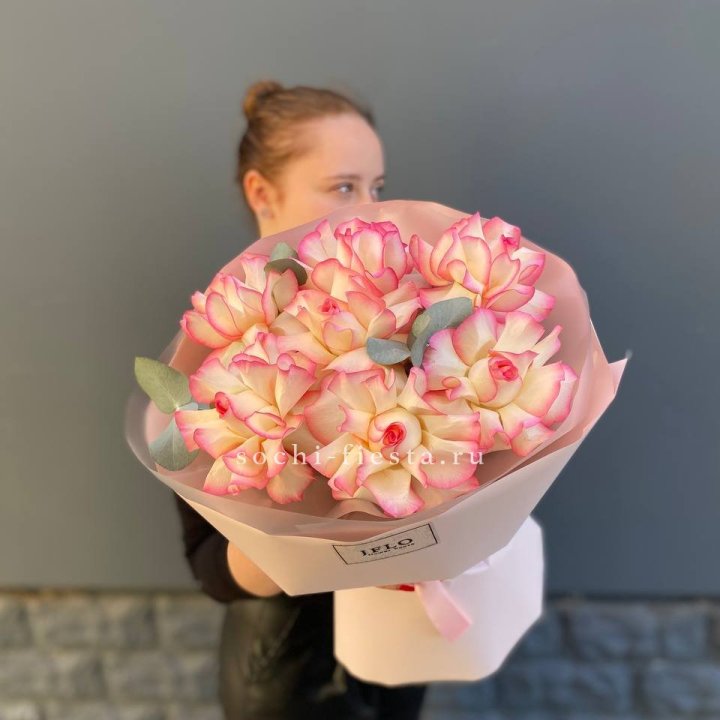 7 французских роз Джумилия в Владимире