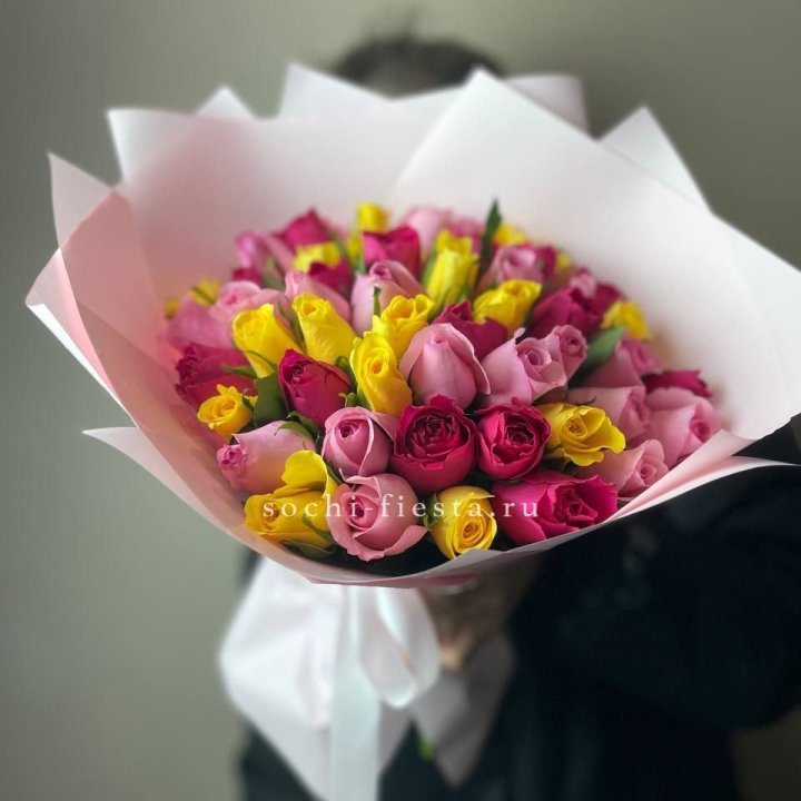 Букет из 51 розы Микс (Кения) в Владимире