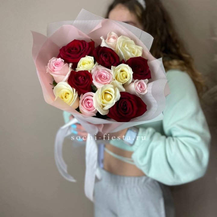 15 роз "Карусель" в Владимире