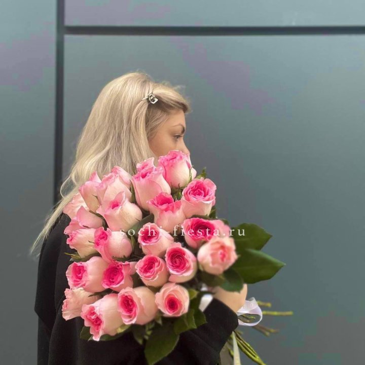  25 розовых роз в Владимире