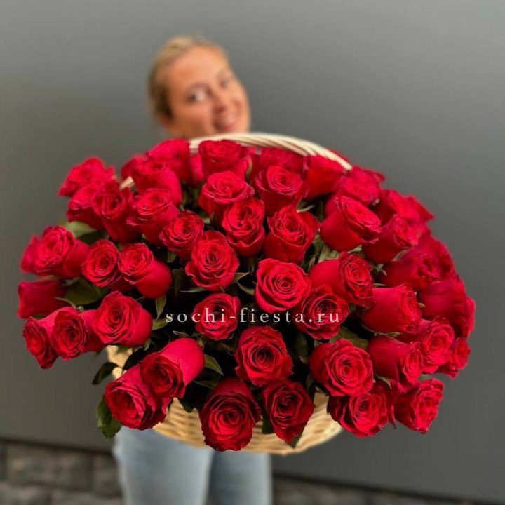 101 красная роза в корзине   в Владимире