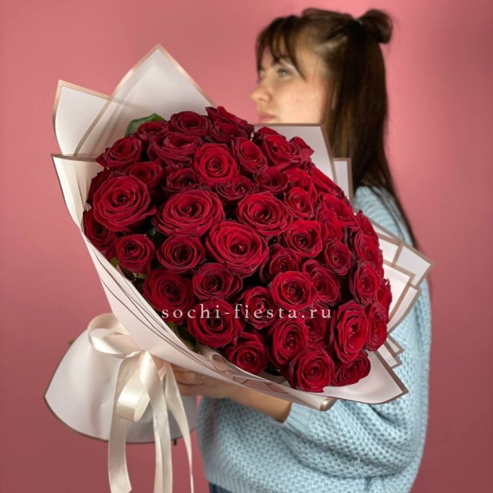 51 красная роза "Лавели" в Владимире