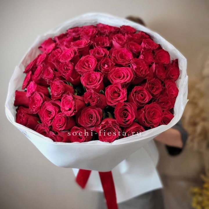 65 красных роз вайт в Владимире
