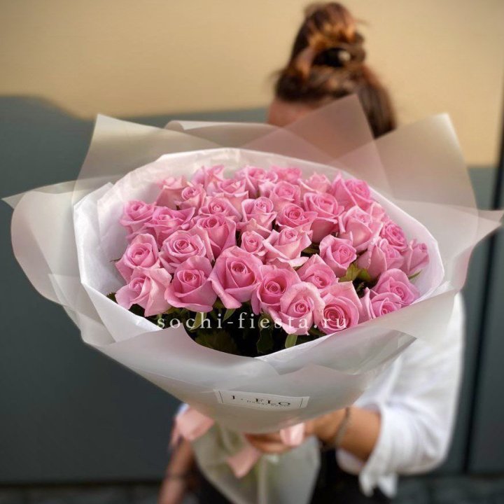 Букет розовых роз  в Владимире